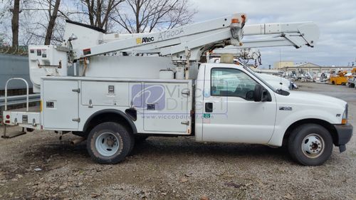 Bucket Truck with Lift Altec AT200A SOLD