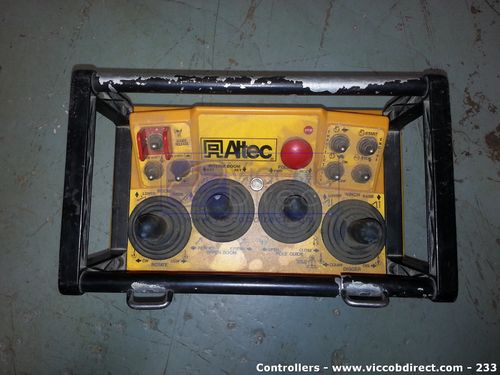 Control Remoto tipo Radio - Grua Perforadora Altec
